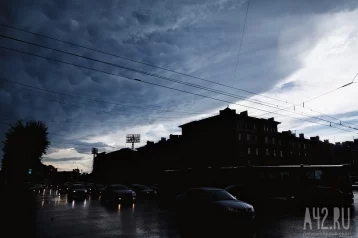 Фото: Штормовой ветер, дожди с грозами и град: в МЧС Кузбасса рассказали о правилах безопасности при ухудшении погоды 1