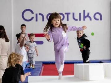 Фото: «Умная» гимнастика для гармоничного развития ребенка: клуб «Спортика» открывает двери 1