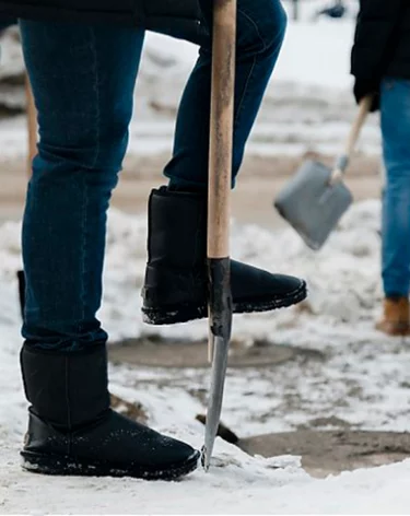 В Кузбассе почти 80 тысяч человек вышли на первый в этом году субботник