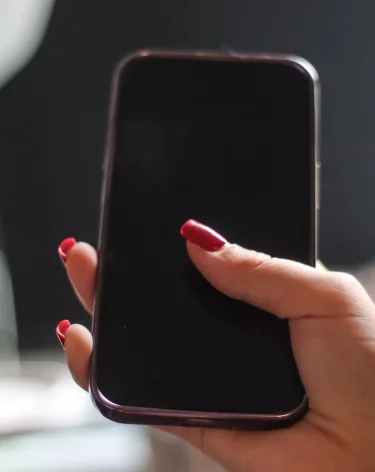 Житель Кузбасса сдал в ломбард чужой телефон