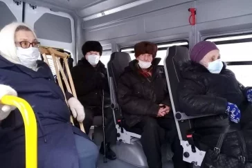Фото: В Кемерове пожилые люди смогут доехать до места вакцинации от COVID-19 на социальном такси 4