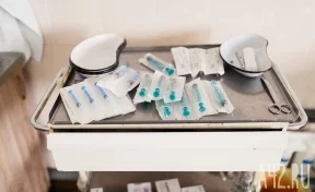 Mash: в Москве 5 постояльцев хостела попали в больницу после вакцинации