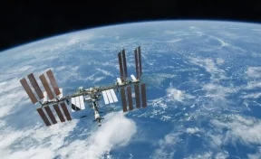 Российские космонавты рассказали об отверстии в «Союзе МС-09» на МКС