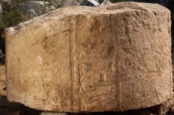 Фото: В Египте найдены плиты с текстами возрастом около 4 тысяч лет 1