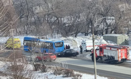 Автобус №228 попал в ДТП в Кемерове