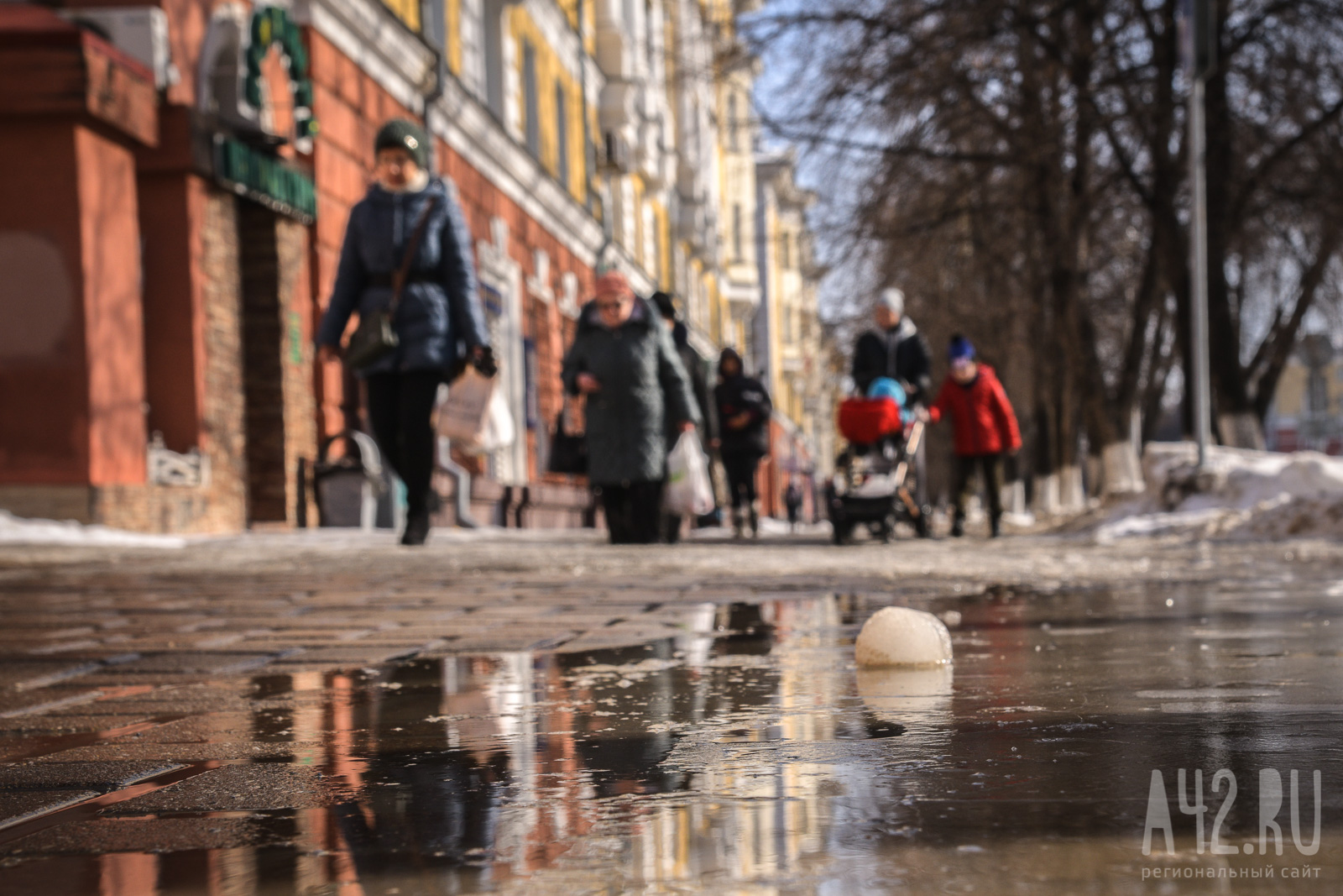 Снег и гололедица: синоптики рассказали о погоде в первый день рабочей недели в Кузбассе