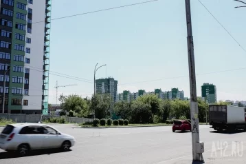 Фото: Кемеровчанка пожаловалась на новую дорогу на ФПК, где собираются «ужасные пробки»: комментарий мэрии 1