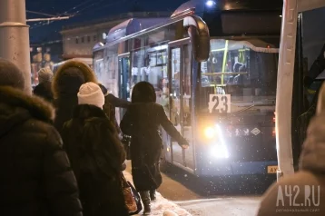 Фото: Кемеровчан развезут по домам в новогоднюю ночь: опубликован график работы автобусов 1