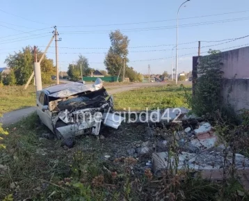 Фото: Два человека пострадали в жёстком ДТП в Кузбассе 1