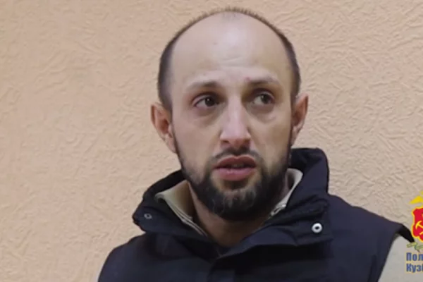 Кемеровские полицейские задержали мужчину с особо крупной партией наркотика 