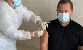 Переболевший коронавирусом министр здравоохранения Кузбасса вакцинировался