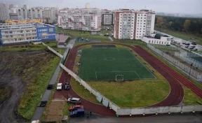 Прокуратура Кемерова проверит законность установки забора на школьном стадионе