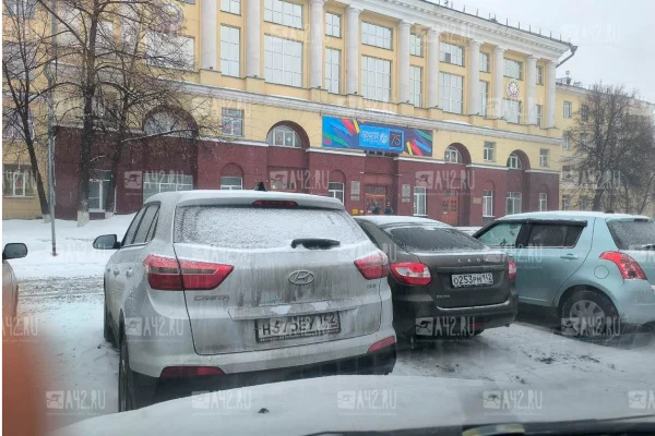 В Кемерове эвакуировали главный корпус КузГТУ