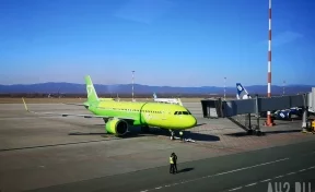 Вылет рейса Чита — Москва отложили из-за женщины, открывшей аварийный выход во время посадки