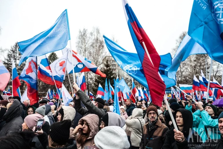 Фото: 11 лет Крымской весне: в Кемерове прошёл митинг-концерт 46
