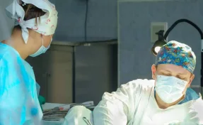 Редкий случай: в Кемерове медики избавили 66-летнюю женщину от гигантской опухоли весом 5 кг