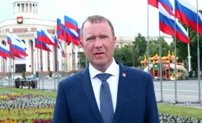 Мэр Анисимов поздравил кемеровчан с Днём города и Днём России