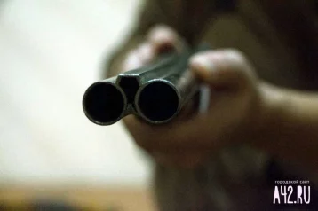 Фото: Кузбассовец выстрелил в знакомого из ружья 23 февраля 1