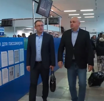 Фото: Сергей Цивилёв посетил кемеровский аэропорт и пообщался с пассажирами 1