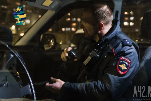 В Новокузнецке мужчина украл драгоценности у возлюбленной