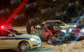 На Инициативной улице в Кемерове произошло ДТП