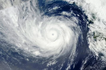 Фото: В Приморском крае объявлено штормовое предупреждение из-за тайфуна  1