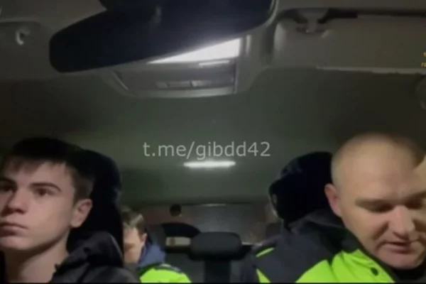 В Кемерове 18-летний водитель без прав пытался скрыться бегством