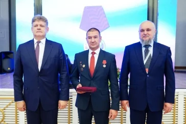 Фото:  В Кузбассе наградили лучших работников угольной отрасли региона 3