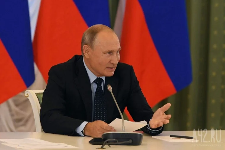 Фото: Путин: ЕР выдвигает много инициатив в экономических и социальных сферах 1