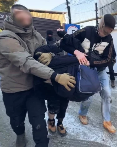 Жителя Екатеринбурга задержали через 5 минут после выхода из колонии