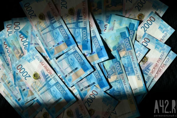 В Кузбассе 15-летний подросток уехал в соседний город, чтобы отдать мошенникам 1 млн рублей