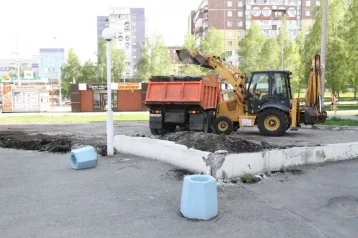 Фото: Фонтан и новые деревья: мэр Кемерова рассказал о ремонте сквера в Шалготарьяне 4