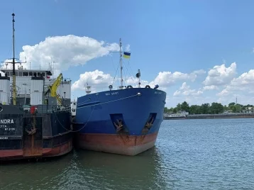 Фото: Моряки с захваченного Украиной танкера возвращаются домой, но без судна 1