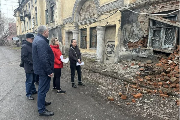В Новокузнецке обрушился аварийный дом на улице Челюскина