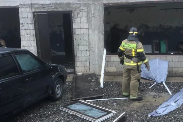 В Дагестане 4 человека пострадали при взрыве в придорожном кафе