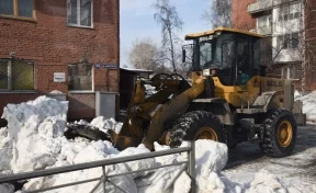 Боле 100 спецмашин задействовали в уборке кемеровских улиц 