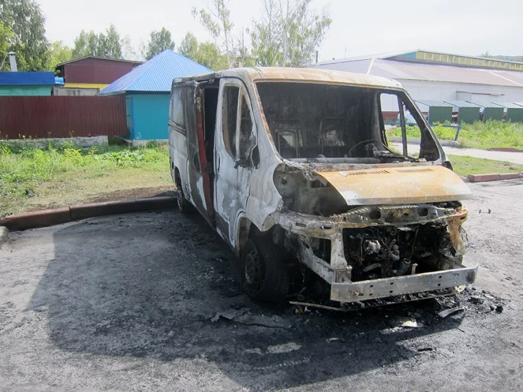 Фото: Обиженный кузбассовец сжёг машину начальника 2