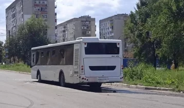 Фото: ВСУ атаковали автобус с мирными жителями в ЛНР: 2 человека погибли, 27 пострадали 1