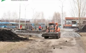 В Кемерове начали ремонт сквера на пересечении Комсомольского проспекта и улицы Марковцева