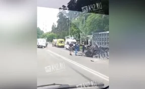 Момент массового ДТП на Логовом шоссе в Кемерове попал на видео