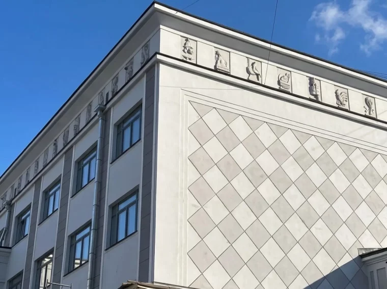 Фото: В Новокузнецке открыли лицевой фасад Дворца культуры металлургов 2