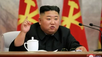 Фото: Ким Чен Ын объяснил, благодаря чему в КНДР нет коронавируса 1