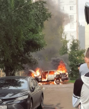 Фото: В кузбасском городе сгорела машина 3