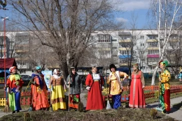 Фото: В Кузбассе более 187 тысяч человек вышли на субботник 27 апреля 3