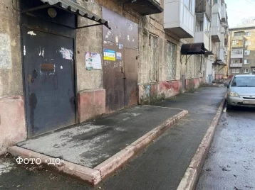 Фото: В Кемерове жильцы дома добились ремонта фасада после похода в прокуратуру 1