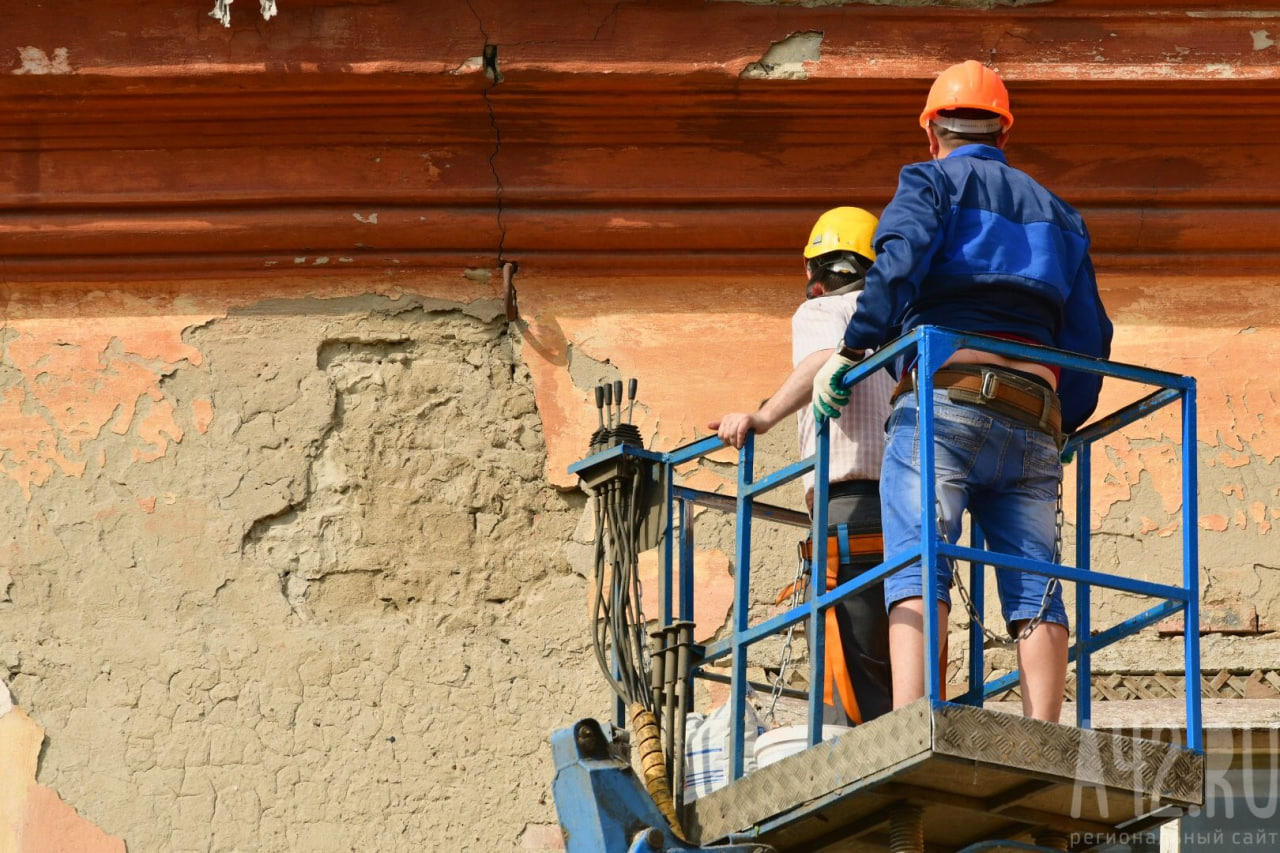 Власти Кемерова рассказали о ремонте дома на улице Островского: он треснул 2018 году