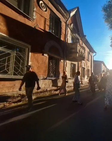 Поймать эмоцию города: как прошла необычная прогулка по старому центру Кемерова