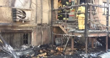 Фото: В Кемерове два пожара произошли в соседних многоквартирных домах  2