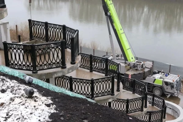Дмитрий Анисимов показал новые балконы на старой набережной Томи в Кемерове