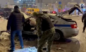СК показал кадры с места взрыва автомобиля ДПС у Савеловского вокзала в Москве